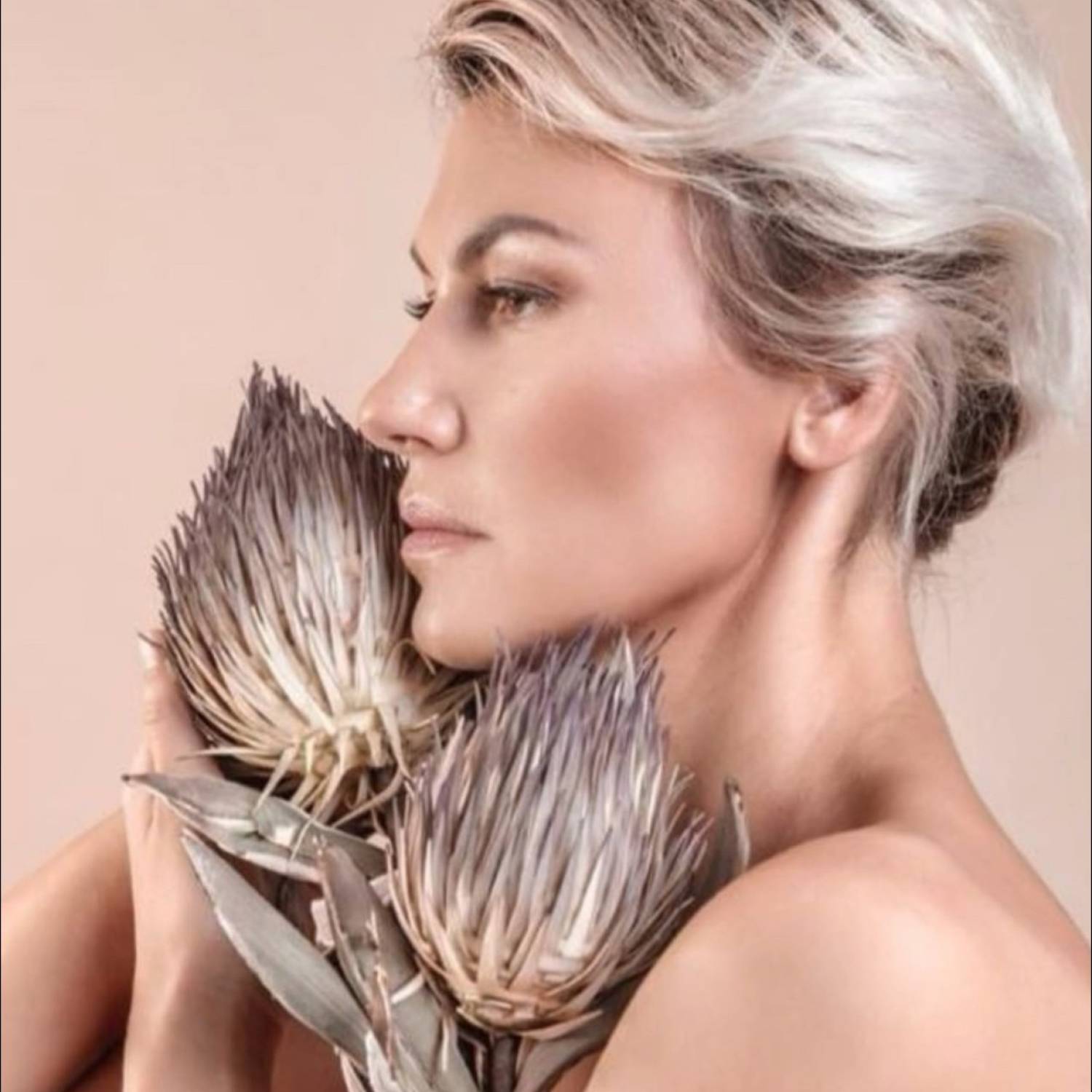 OXANA CECAN SCULPTURAL FACE LIFTING